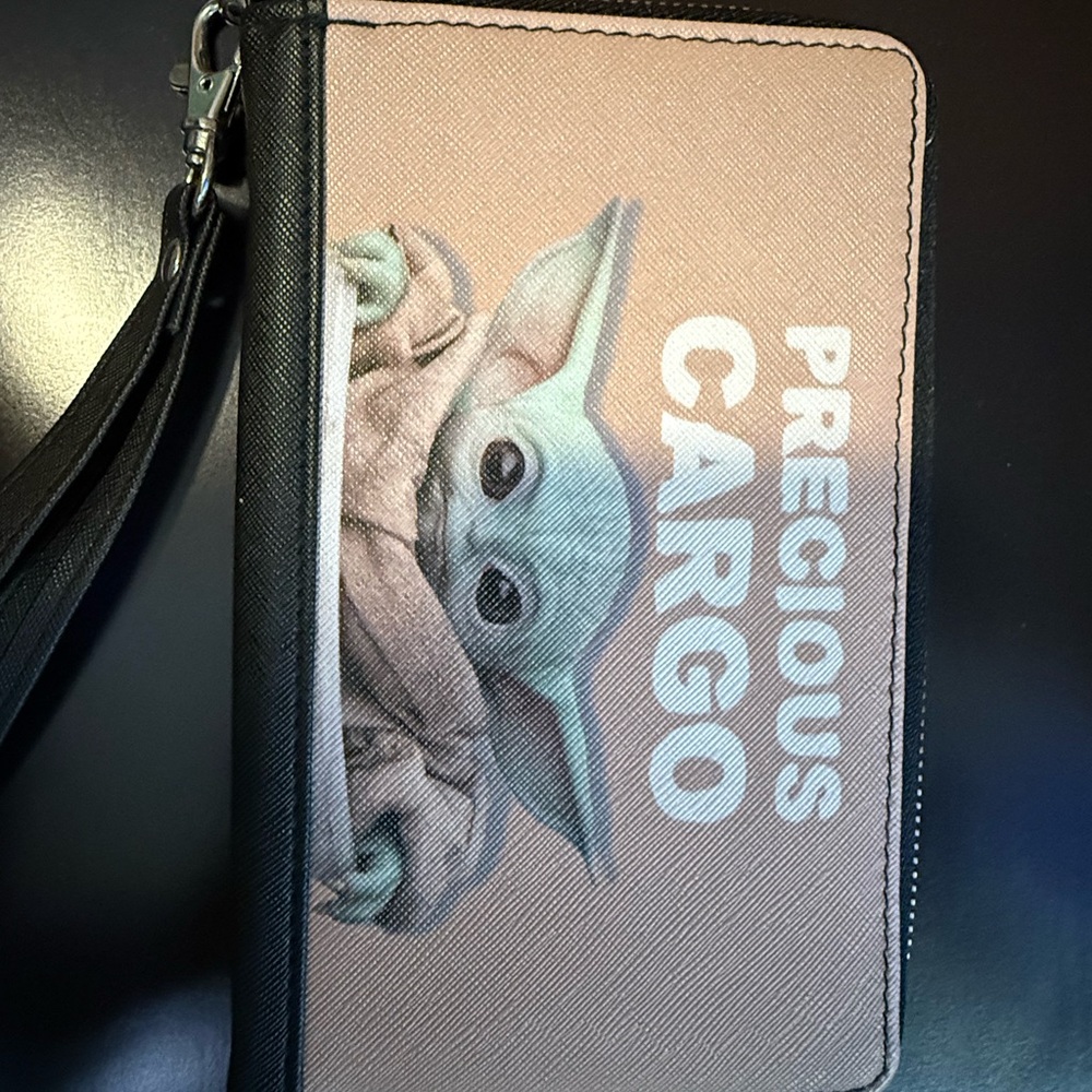 Star Wars Precious Cargo Wristlet